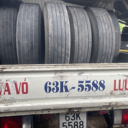 VỎ XE TẢI CŨ GIÁ TỐT TẠI TIỀN GIANG